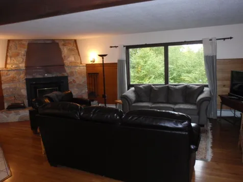 880 Sherwood Drive Mendon VT 05701