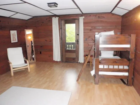 880 Sherwood Drive Mendon VT 05701
