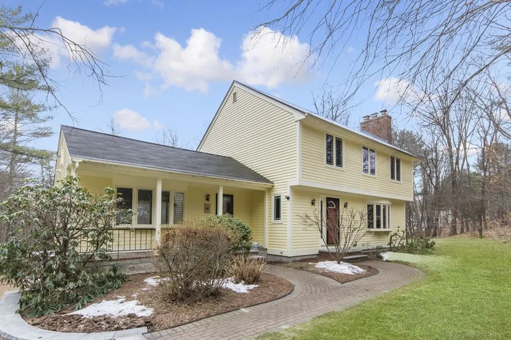 41 Putney Road Dunbarton NH 03046