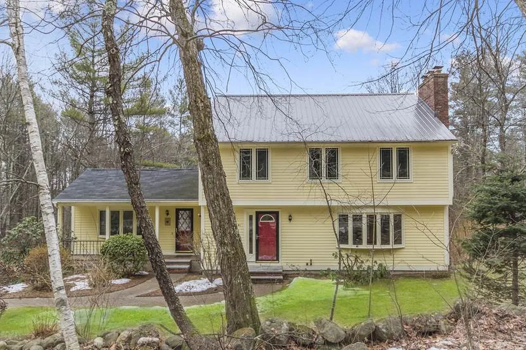 41 Putney Road Dunbarton NH 03046