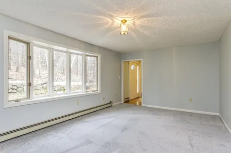 41 Putney Road Dunbarton NH 03046