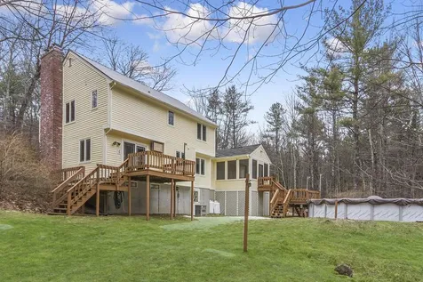 41 Putney Road Dunbarton NH 03046