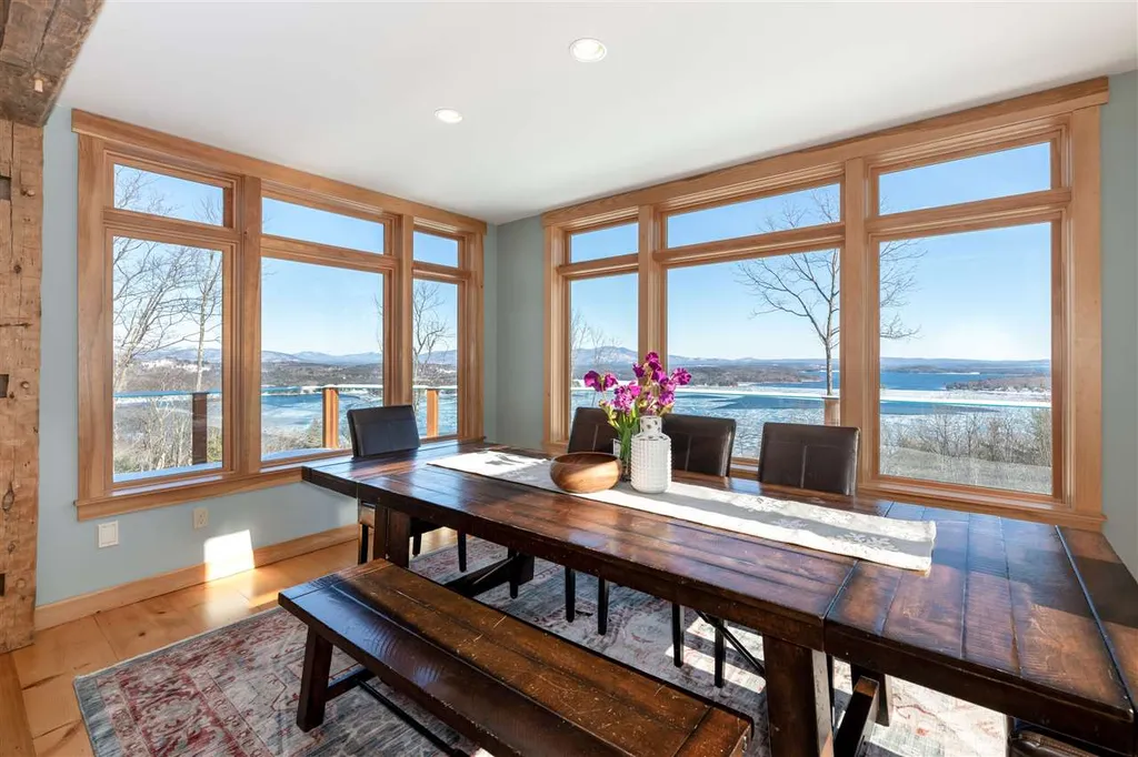 81 Lighthouse Cliffs Laconia NH 03246
