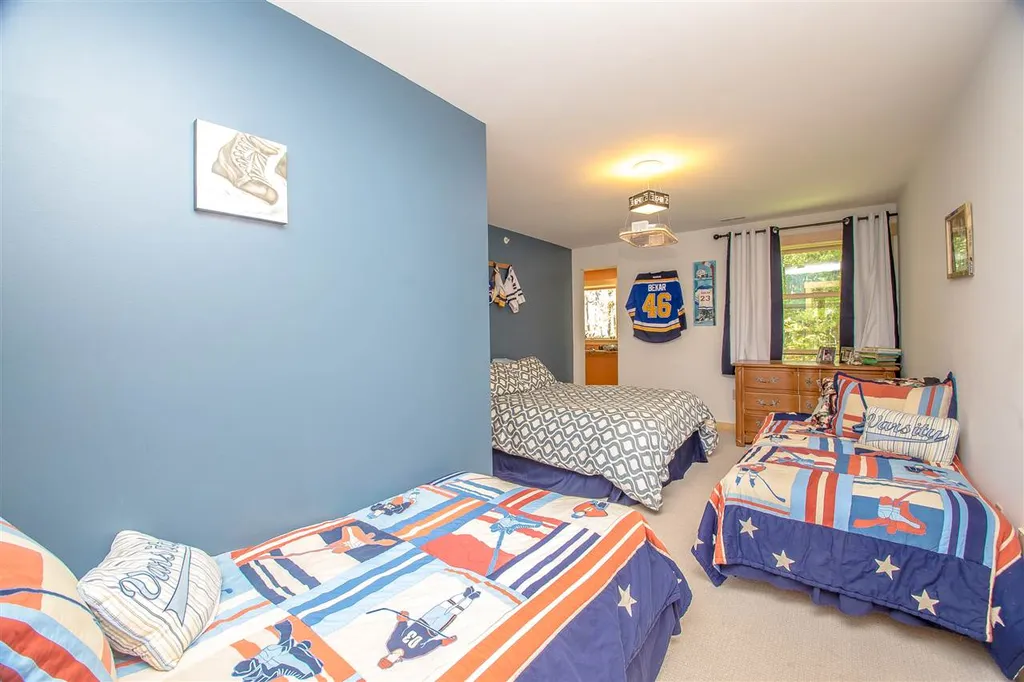 81 Lighthouse Cliffs Laconia NH 03246