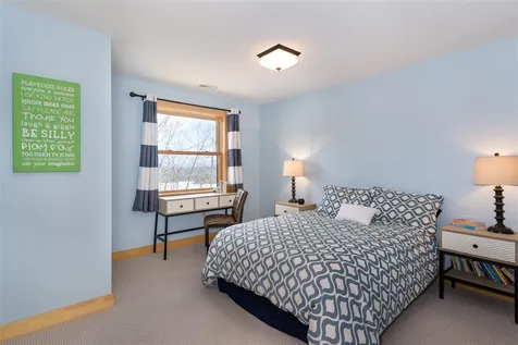 81 Lighthouse Cliffs Laconia NH 03246