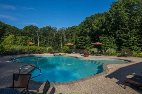 81 Lighthouse Cliffs Laconia NH 03246