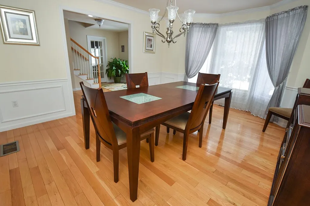13 Candlestick Lane Sandown NH 03873
