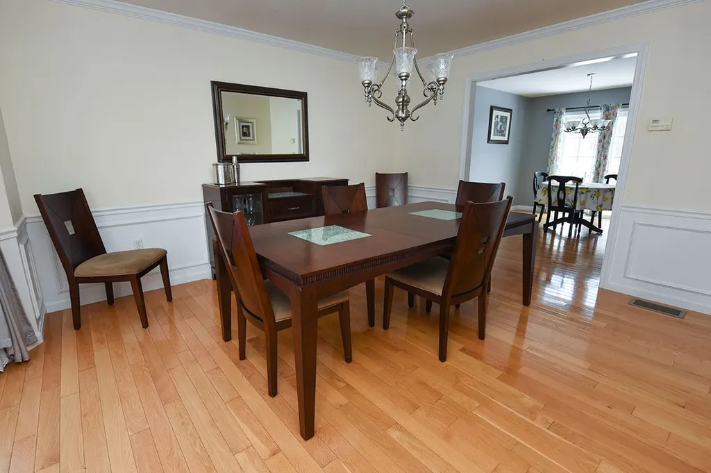 13 Candlestick Lane Sandown NH 03873