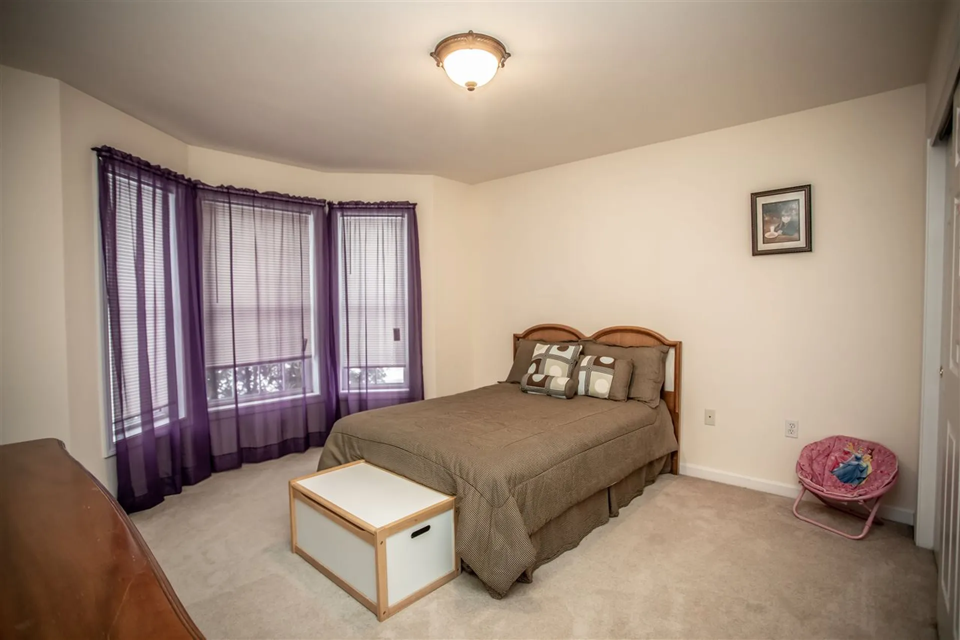 13 Candlestick Lane Sandown NH 03873