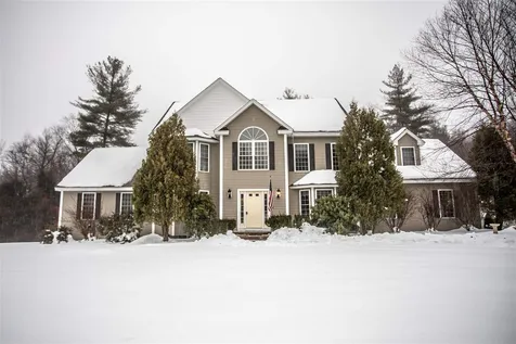 13 Candlestick Lane Sandown NH 03873