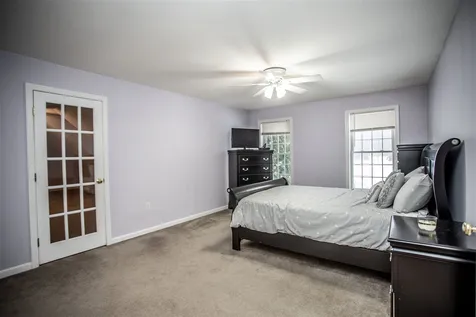 13 Candlestick Lane Sandown NH 03873