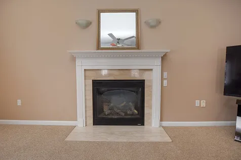 13 Candlestick Lane Sandown NH 03873