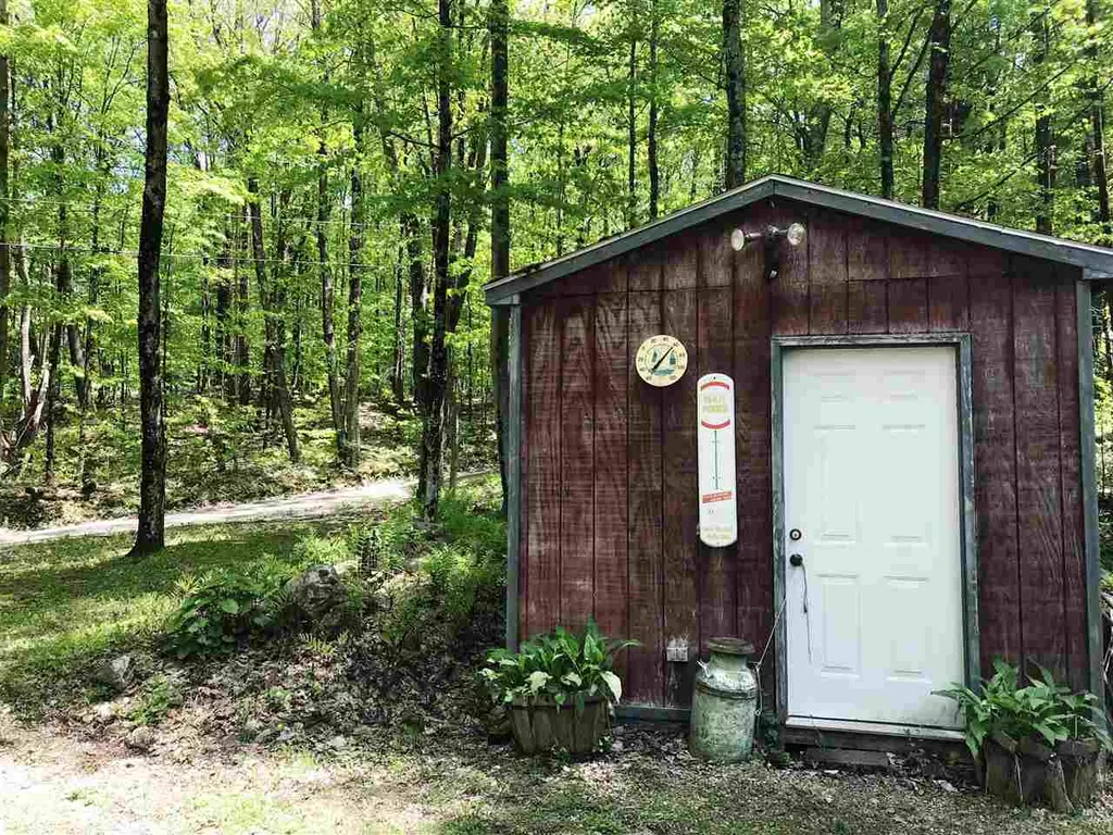 238 Hollow Hide A Way Road Shaftsbury VT 05262