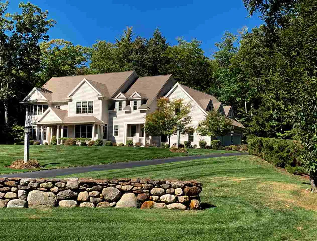 15 Nesbitt Drive Bow NH 03304