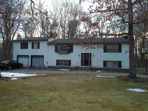 4 Garvin Road Derry NH 03038