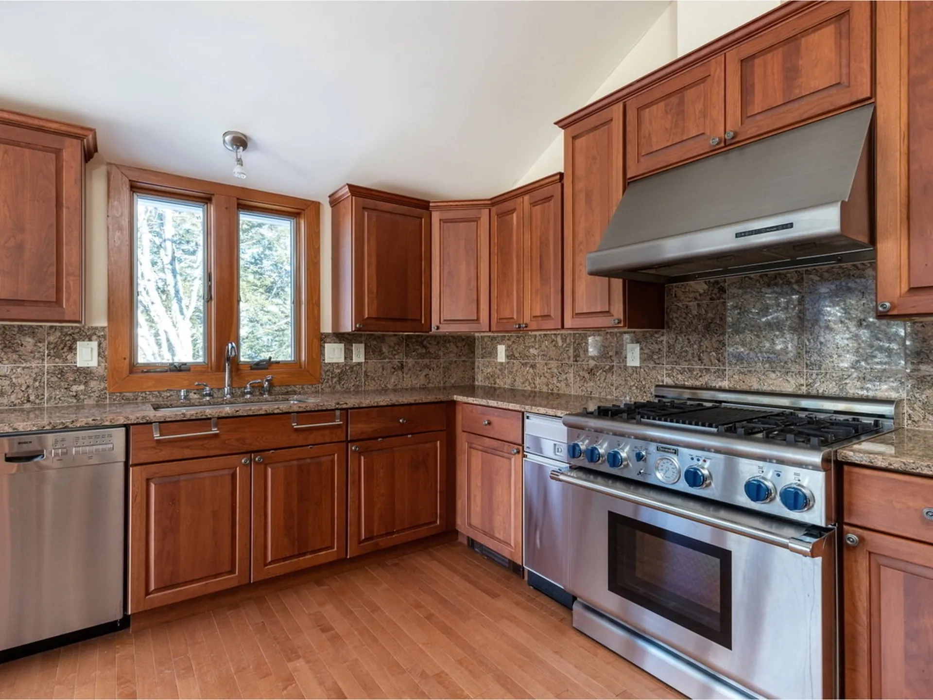 145 Meadow Lane Warren VT 05674