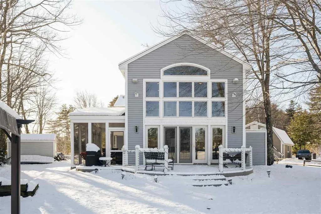 19 Dowling Drive Middleton NH 03887