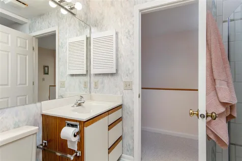32 Northshore Drive Burlington VT 05408