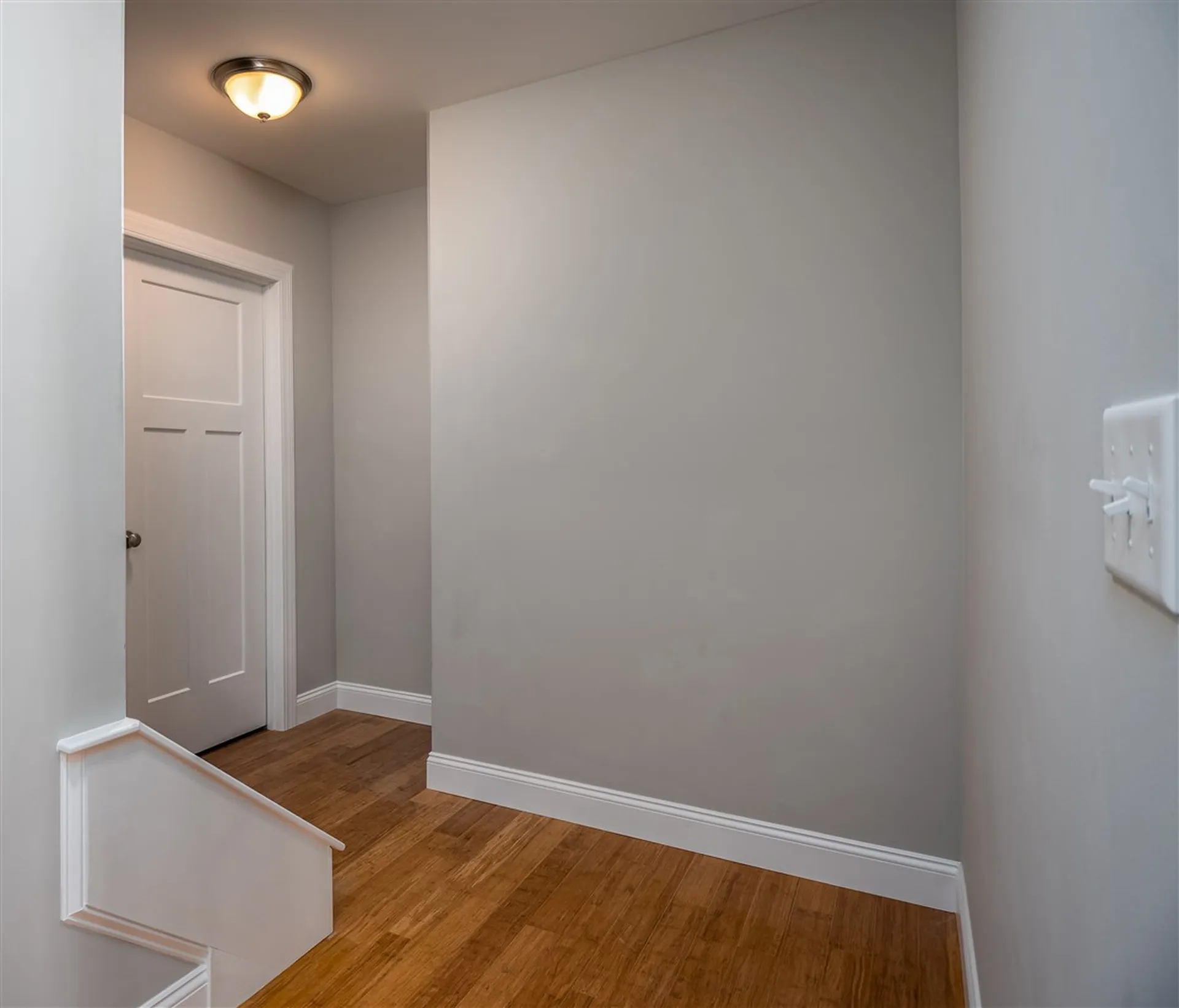 8 Oldenburg Lane Rollinsford NH 03869