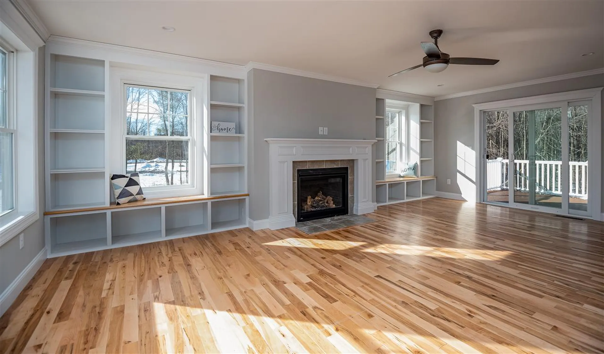 8 Oldenburg Lane Rollinsford NH 03869