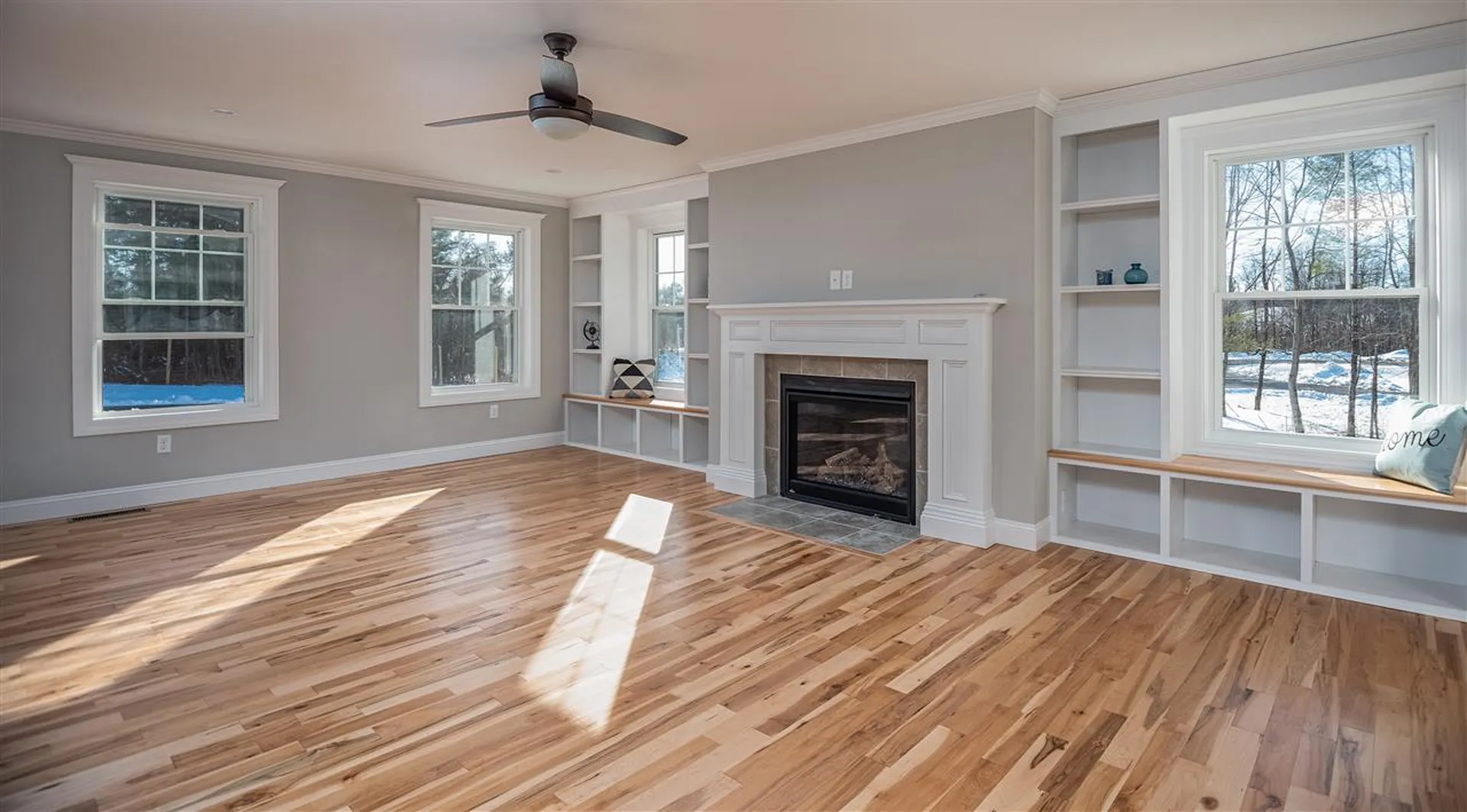 8 Oldenburg Lane Rollinsford NH 03869
