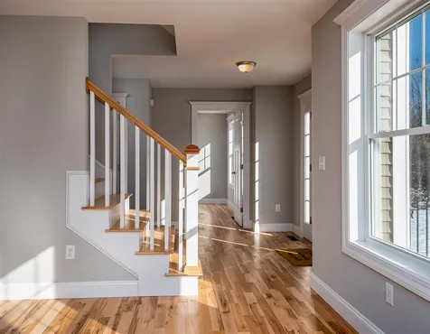 8 Oldenburg Lane Rollinsford NH 03869