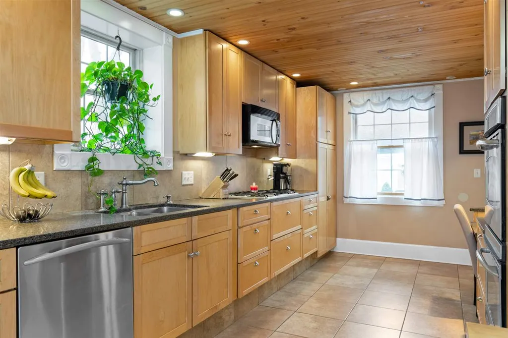 111 Stark Street Portsmouth NH 03801