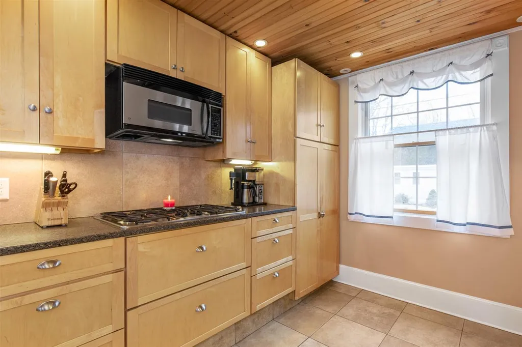 111 Stark Street Portsmouth NH 03801