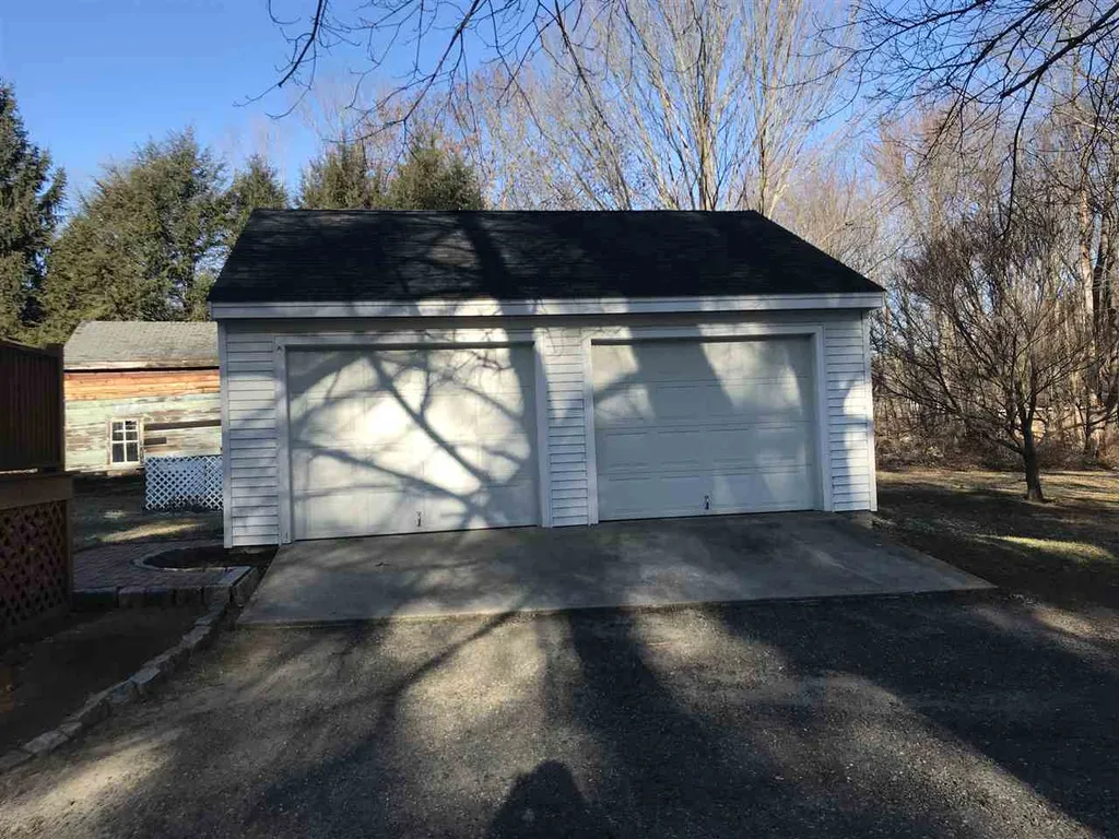 794 Main Street Eliot ME 03903