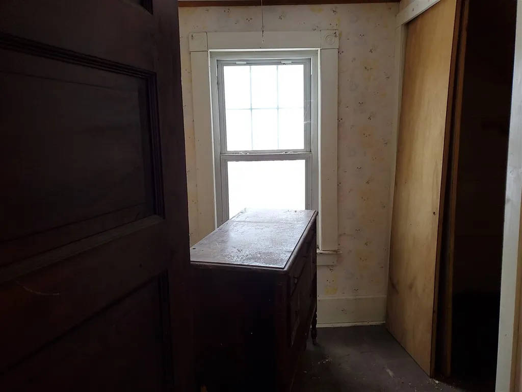 13 Edgewood Street Claremont NH 03743