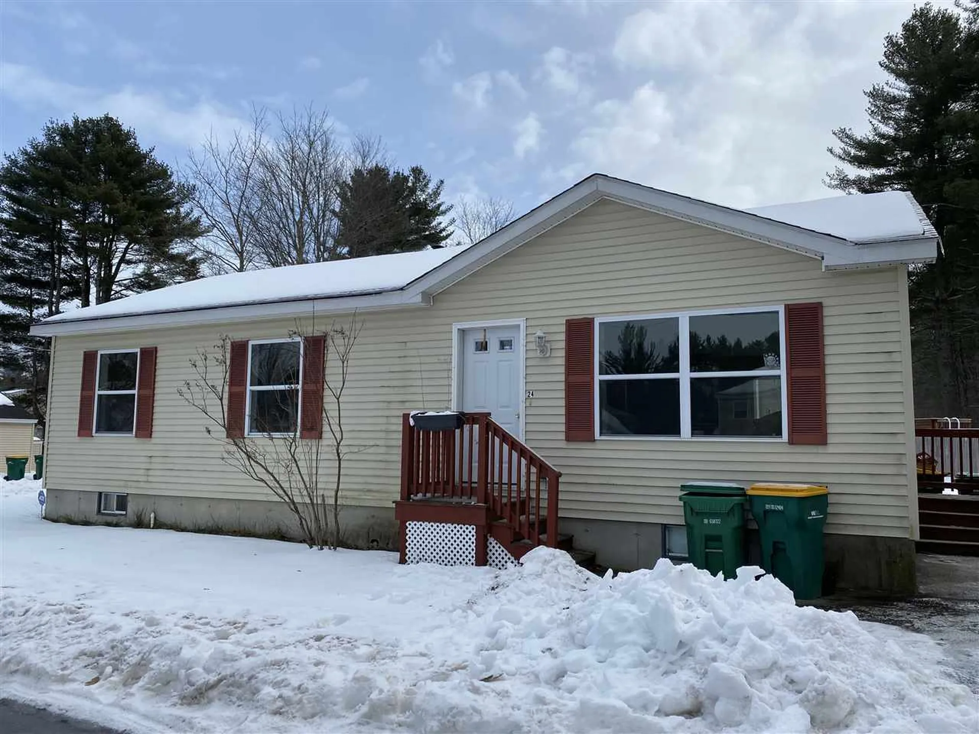 24 Emerson Avenue Rochester NH 03867
