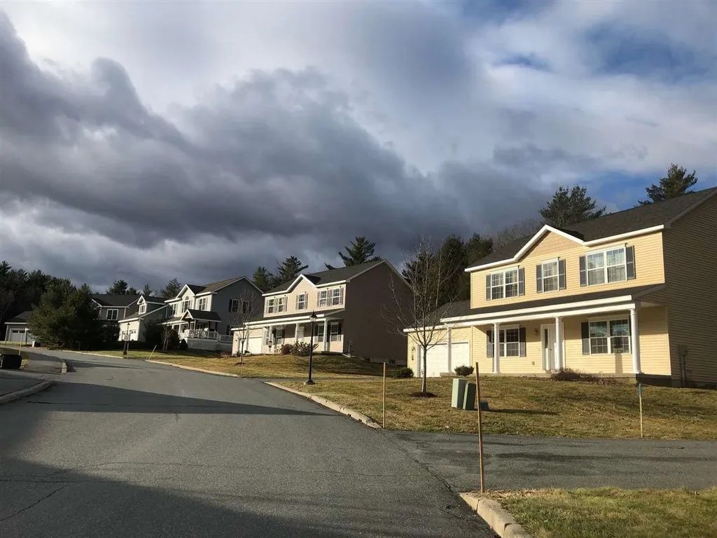 62 Mountain View Drive Lebanon NH 03766