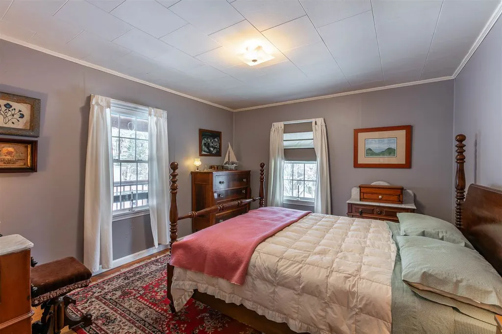 142 Slate Avenue Northfield VT 05663