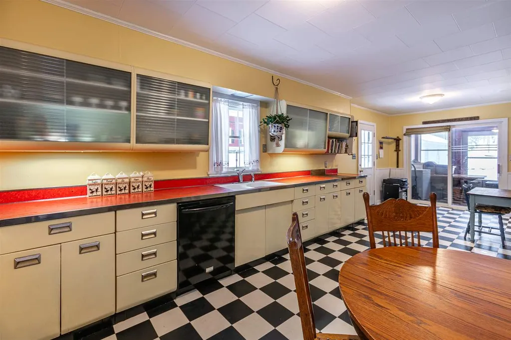 142 Slate Avenue Northfield VT 05663