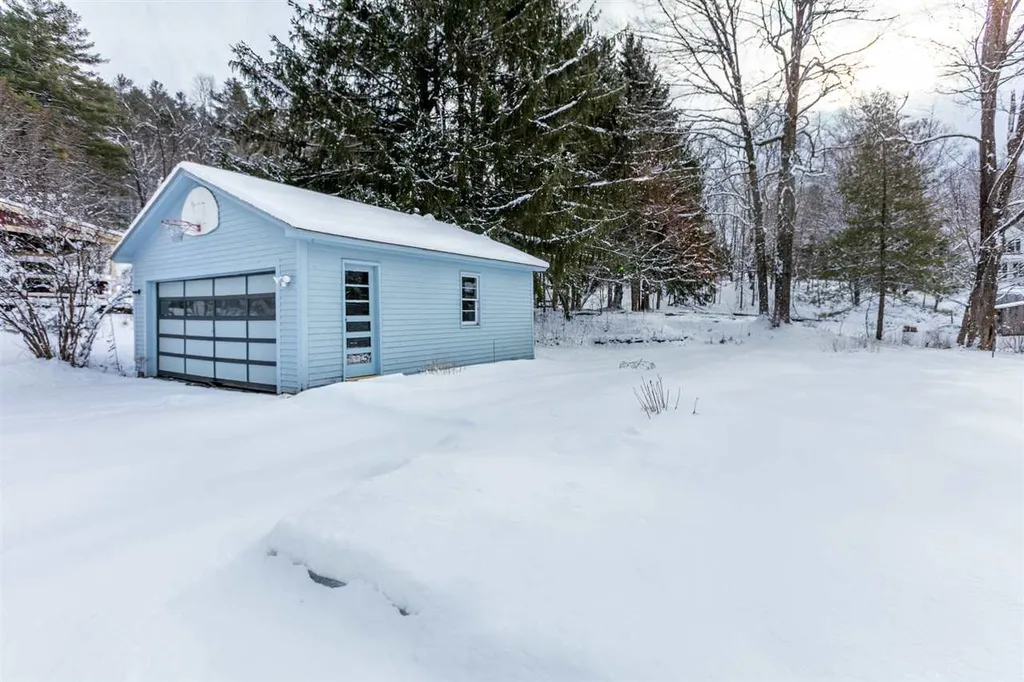 142 Slate Avenue Northfield VT 05663