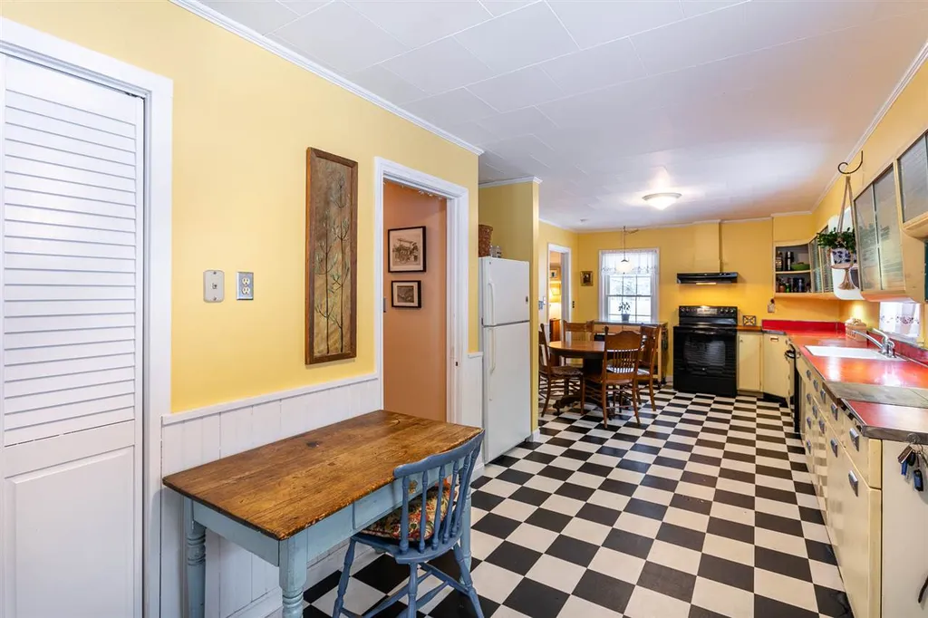 142 Slate Avenue Northfield VT 05663