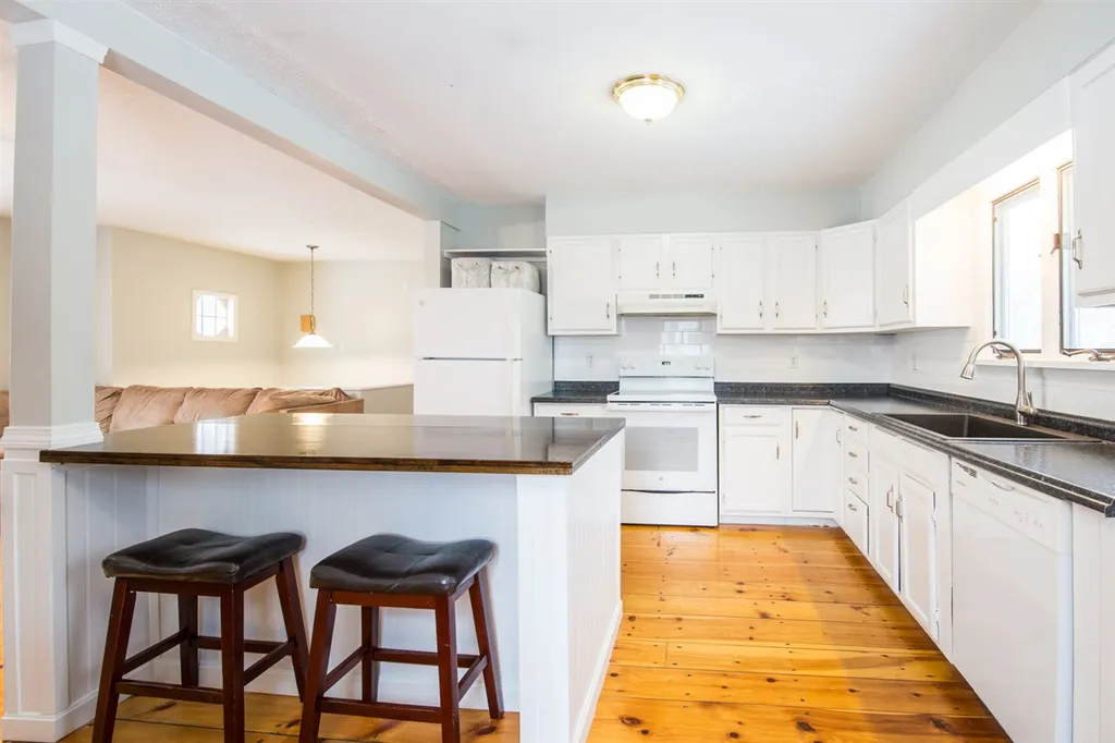 5 Rosewood Lane Essex VT 05452