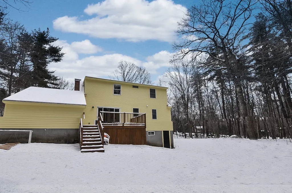 6 Ffrost Drive Durham NH 03824