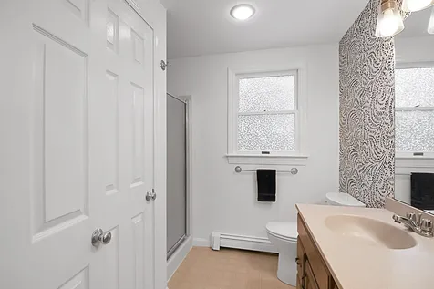 6 Ffrost Drive Durham NH 03824