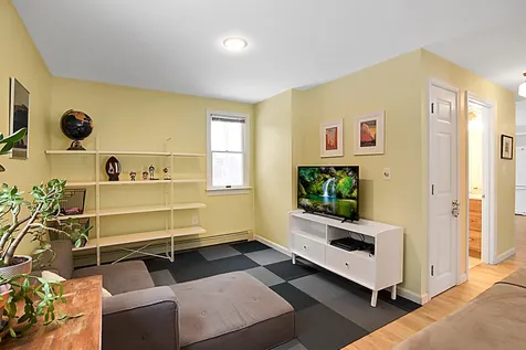 6 Ffrost Drive Durham NH 03824