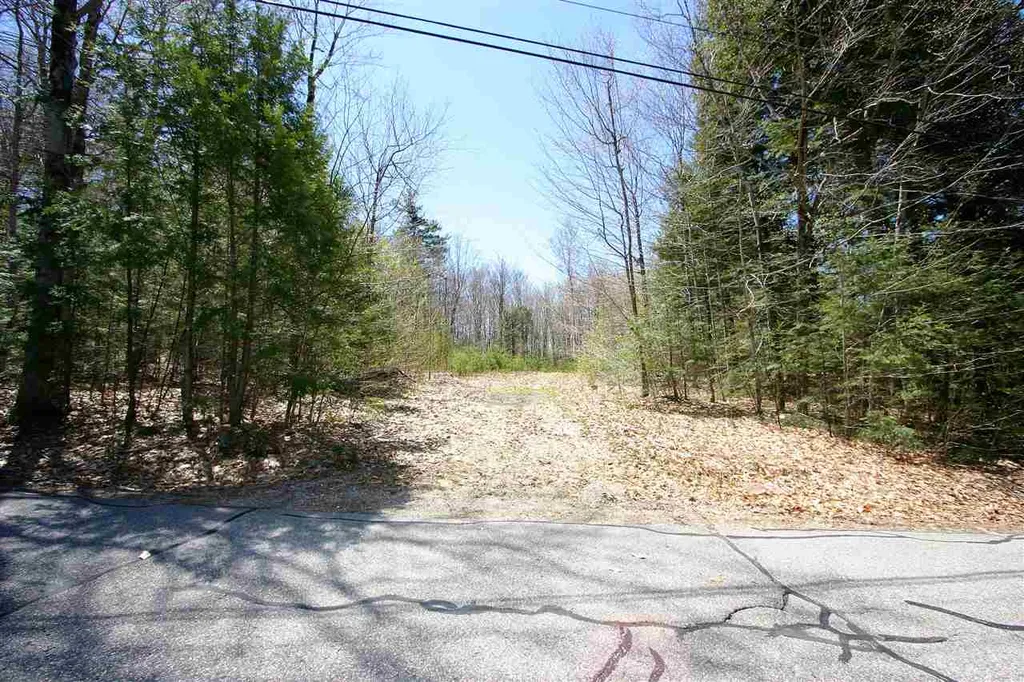 29 Penn Air Road Wolfeboro NH 03894