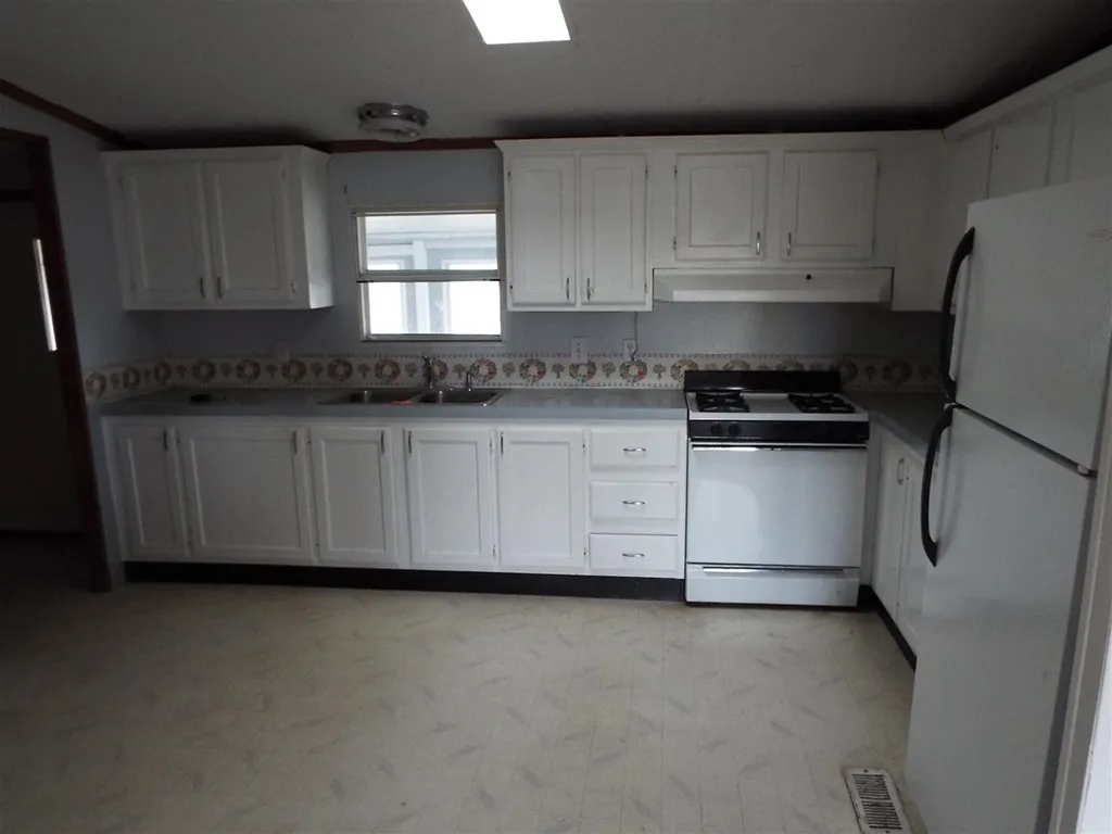 2773 Lakeview Drive North Hero VT 05474