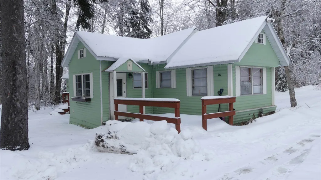 16 Lawrence Davis Drive Wilmington VT 05363