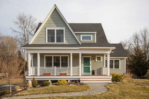 4 Cushman Way Greenland NH 03840