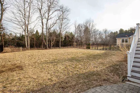 4 Cushman Way Greenland NH 03840