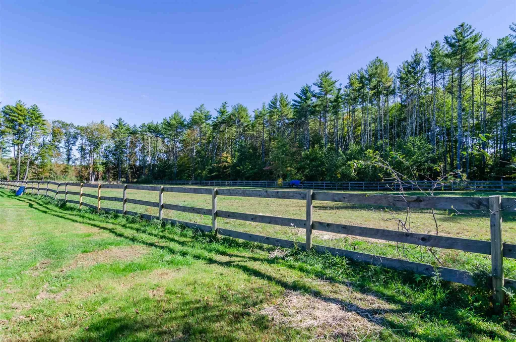 75 Exeter Road Epping NH 03042