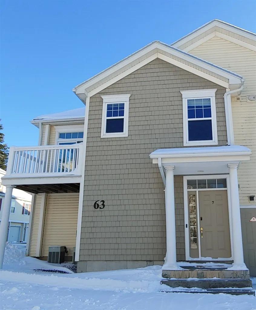 63 Pearl Street Essex VT 05452