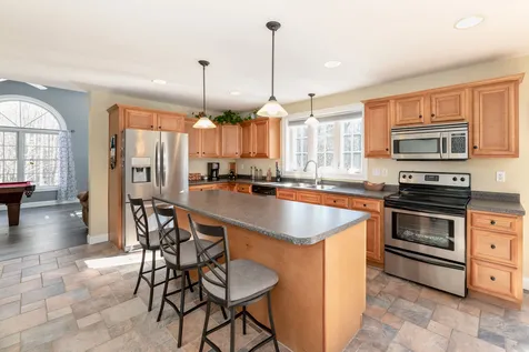 4 Mccarron Road Deerfield NH 03037