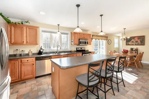 4 Mccarron Road Deerfield NH 03037