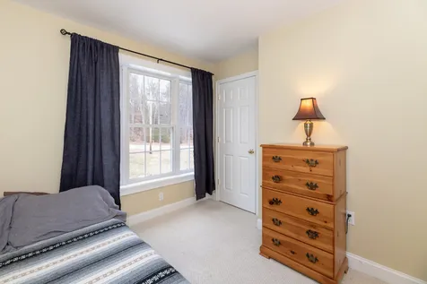4 Mccarron Road Deerfield NH 03037